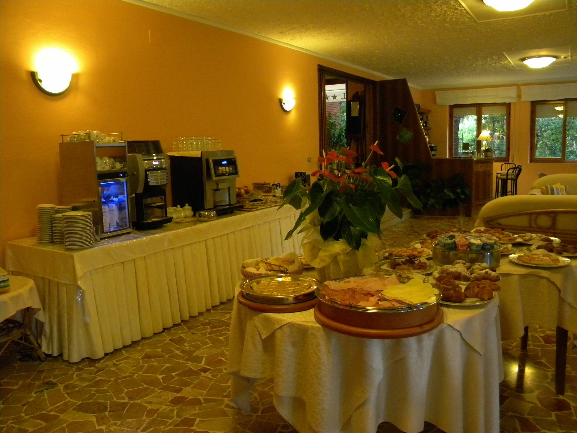 Hotel La Rosa Del Tirreno Ливорно Экстерьер фото